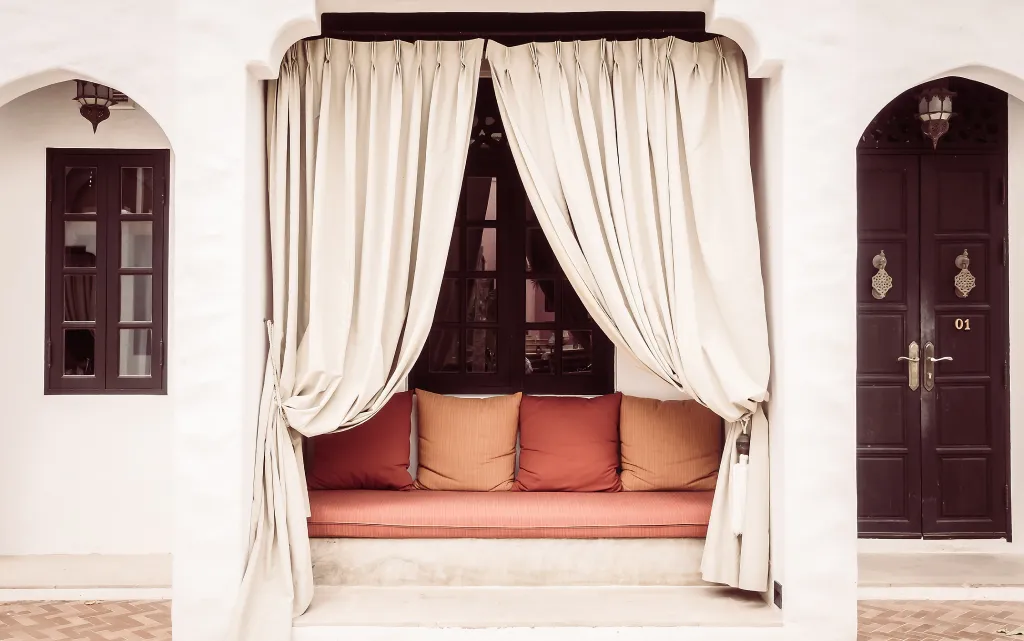 curtains (1)